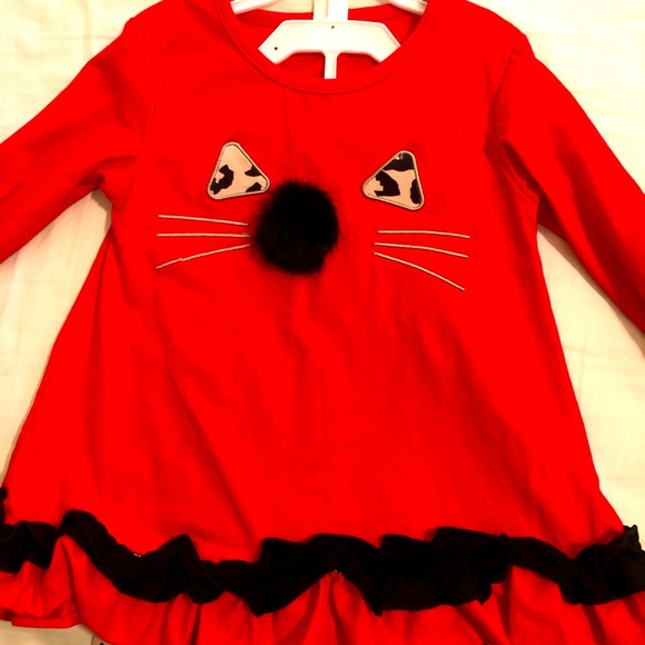 Red & Black Cheetah Pants Outfit - Picture 2 of 4